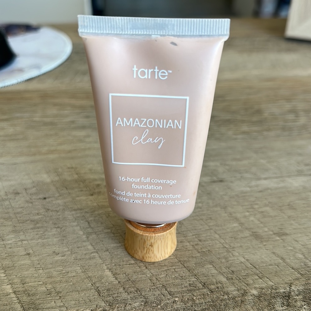 Brand New ✨✨ tarte Amazonian Clay foundation